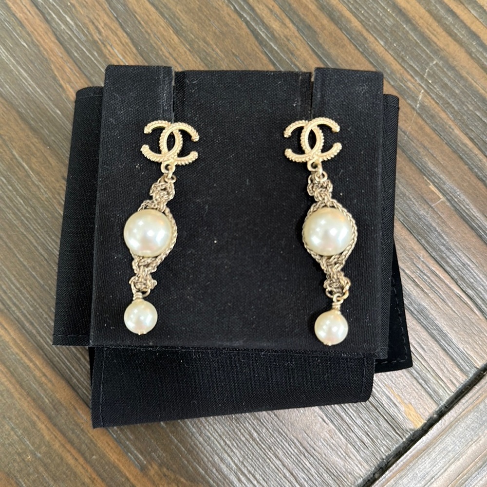 Chanel dangling earrings